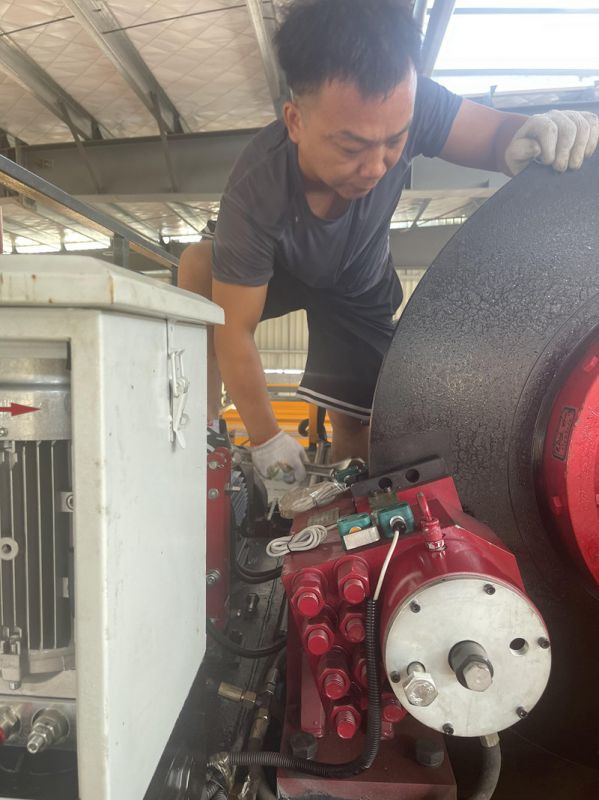 湖北黃岡冶金用天車SB100現場指導調試